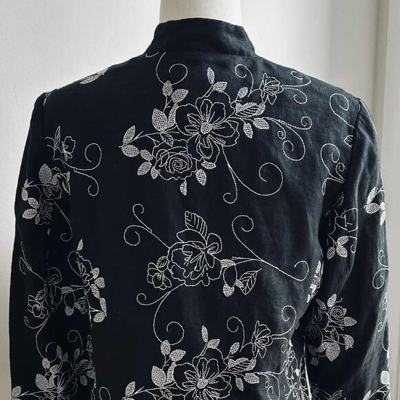 JM Collection Lined Black Linen Floral Embroidered Mandarin-Collar Jacket – US 8 - Picture 6 of 12